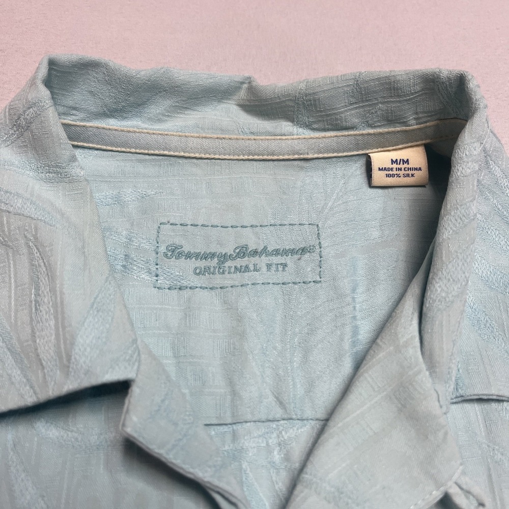 Tommy Bahama 100% Silk Hawaiian Button Up Short Sleeve Blue Floral Men's Medium - Picture 3 of 7